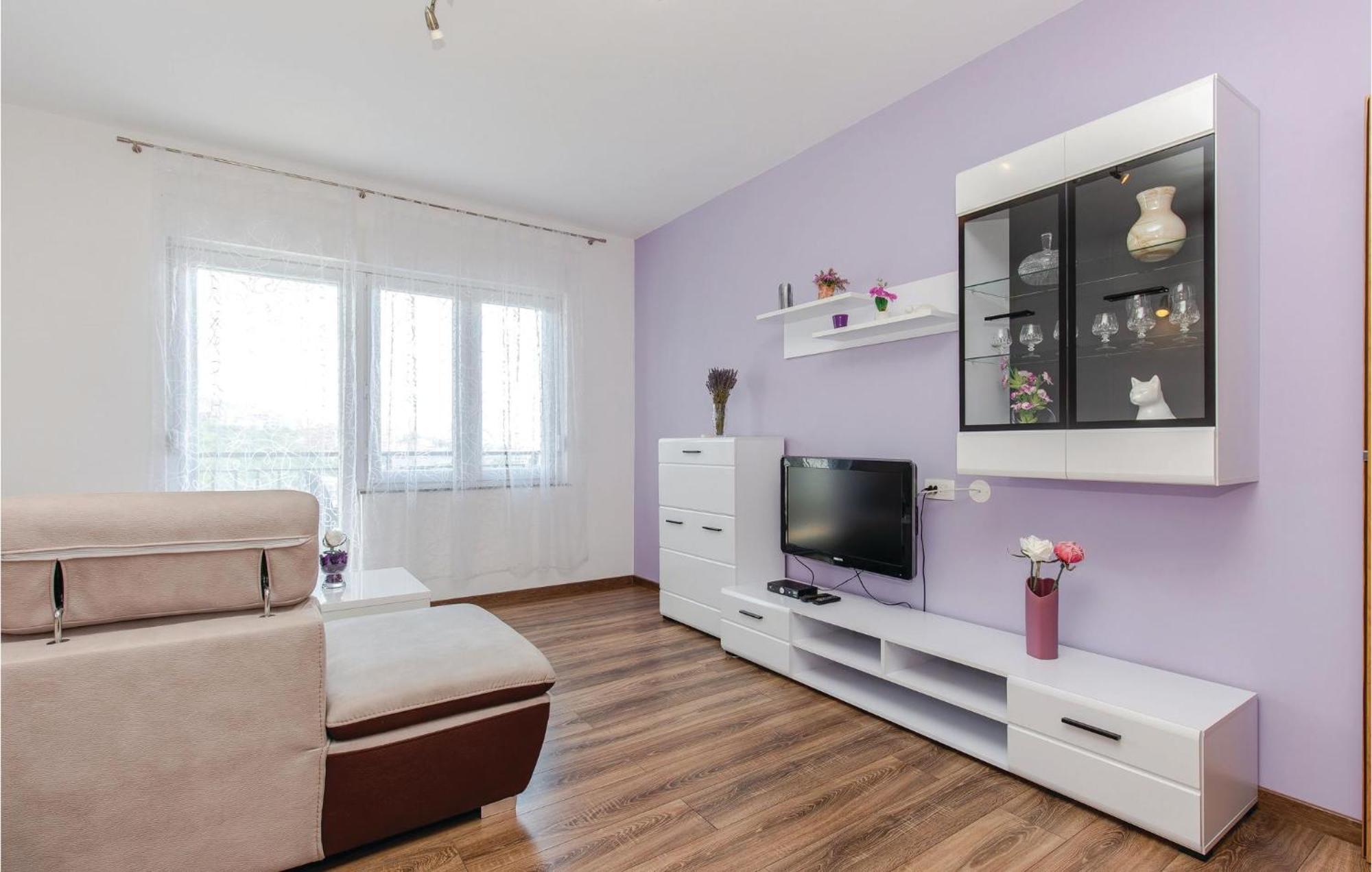 Gorgeous Apartment In Crikvenica With Kitchen Экстерьер фото